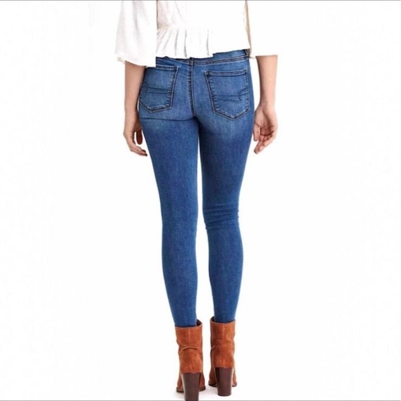 American Eagle Super Stretch Mid Rise Jeans Size 4 - Picture 2 of 8